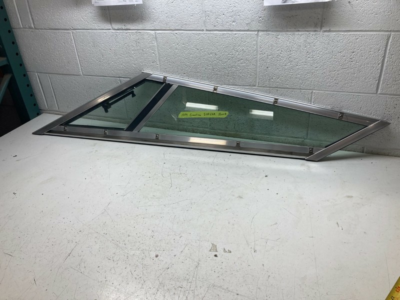 Z7 1994 Crownline 210 CCR Boat Windshield Passenger Left Port