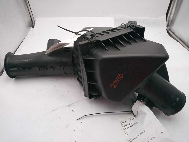 2008 Ford Fusion Air Cleaner Assembly OEM Used 3.0L V6 73K Miles