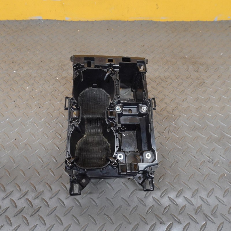2019-2022 VOLVO XC40 FRONT CENTER CONSOLE DUAL CUP HOLDER OEM 31469006