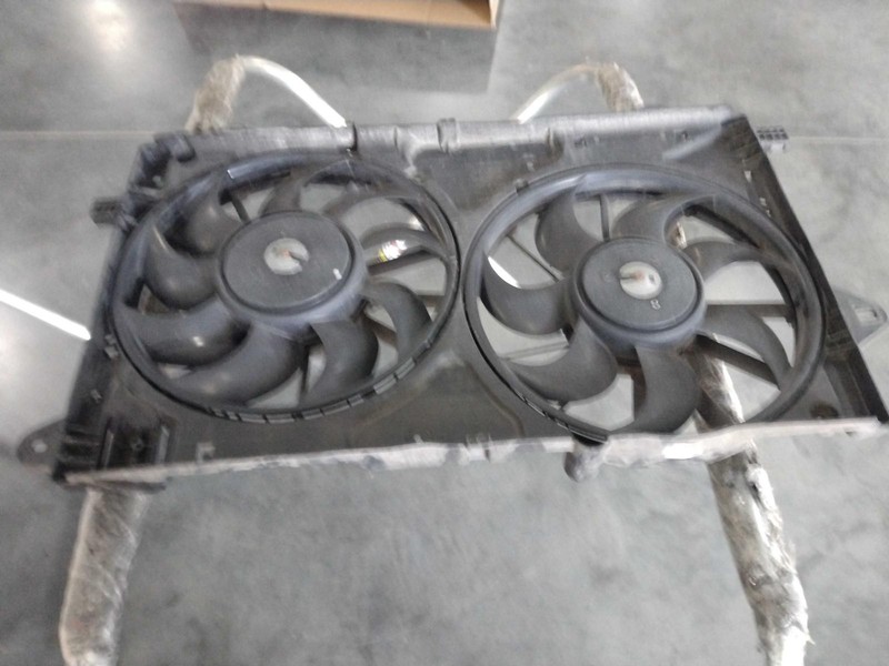 2017 Chevrolet Impala Engine Cooling Fan Motor OEM Black 3.6L 114K Miles