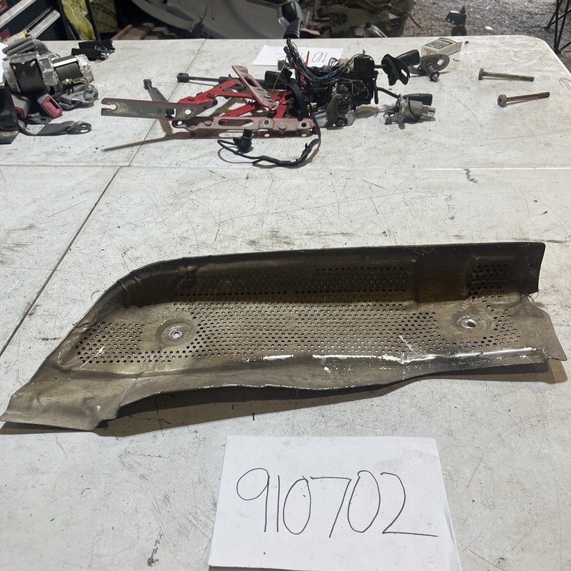 BMW E36 318i Right Thermal protection Heat Shield Plate 8196170