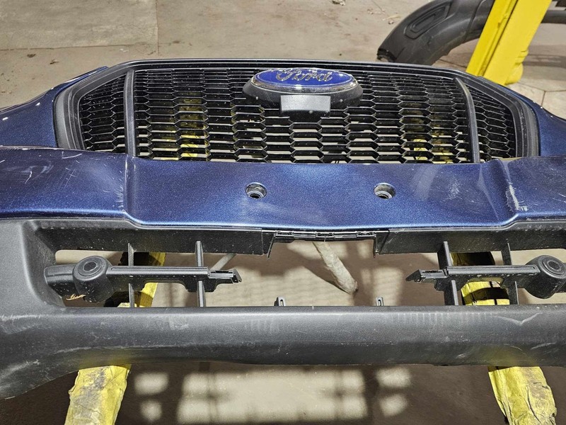 2020-24 Ford Transit Front Bumper Assembly Blue W/o Camera W/ Fog Lamps Scratch