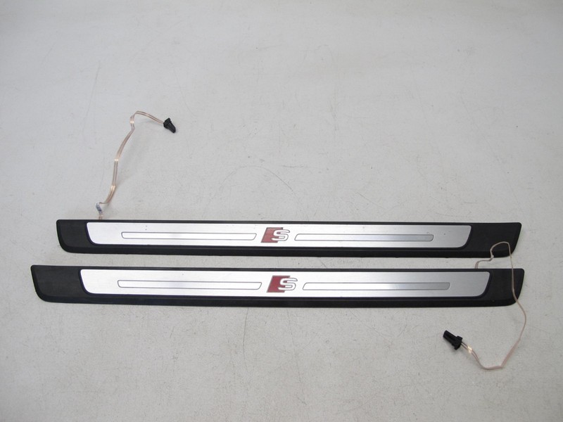 17-24 AUDI B9 A5 S5 SPORTBACK A4 S4 ILLUMINATED DOOR SILL TRIM FRONT OEM 051325B