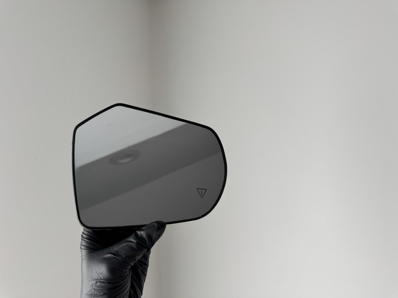 2020-2024 Hyundai loniq 5 Driver Side Mirror Glass Heated Blind Spot OEM