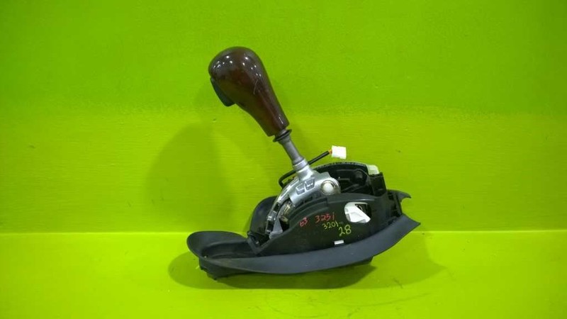01 02 03 04 05 325i 320i 330i FLOOR GEAR SHIFT SHIFTER ASSEMBLY OEM 3201-28