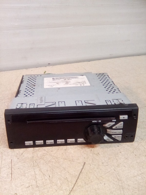 2015 International Prostar Delphi 24111985 AM/FM CD Radio
