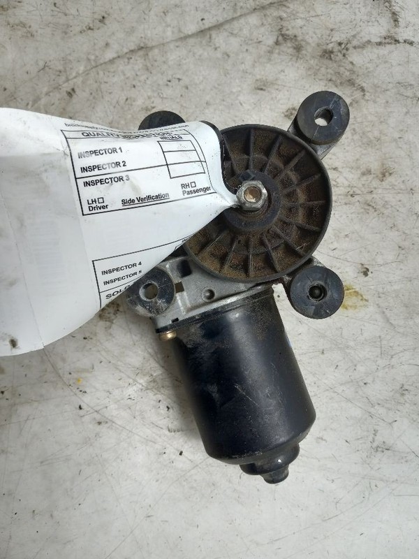01-07 TOYOTA TUNDRA LIMITED FRONT WINDSHIELD WIPER MOTOR US MARKET STANDARD SPEC