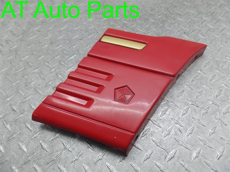 1993 - 1995 GRAND CHEROKEE PASSENGER FRONT FENDER MOULDING TRIM PANEL 55295332