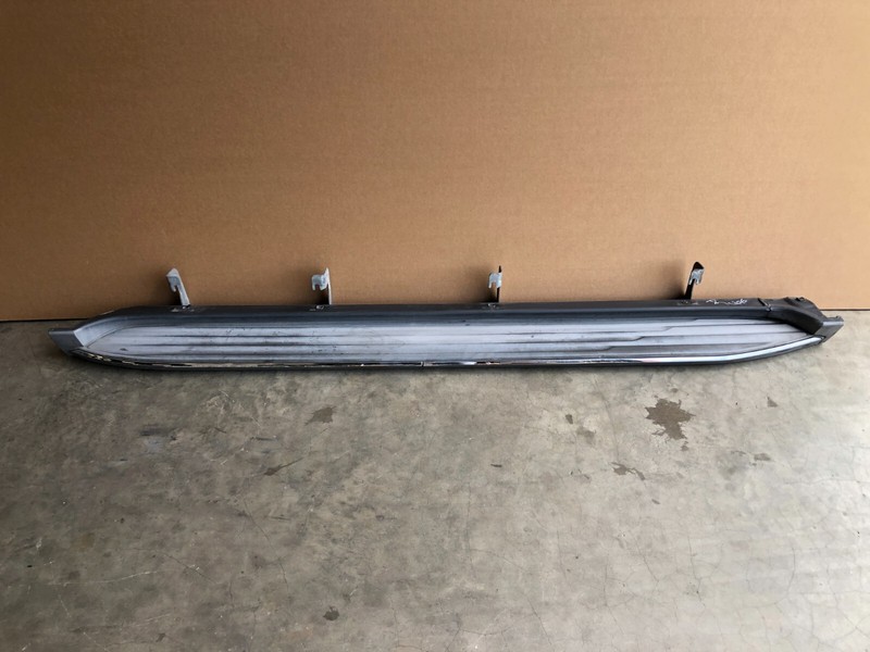 2015-2020 Cadillac Escalade ESV Right Passenger Running Board Step Bar 1475 OEM