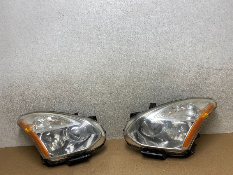 2009-2013 Nissan Rogue Left+Right Side Set Halogen Headlights OEM W8486 DW