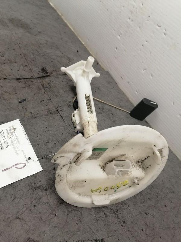 Passenger Fuel Pump Assembly Jet Transfer Pump Fits 11-14 MUSTANG 1539775