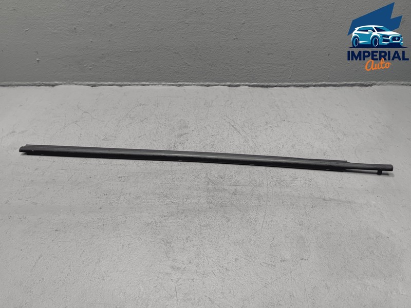 2011-20 Toyota Sienna Front Left Driver Side Door Window Belt Outer Molding OEM