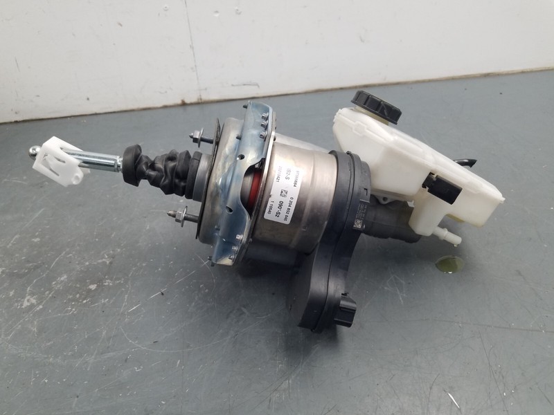 2021 Porsche Taycan Turbo S Brake Master Cylinder / Booster #3890 VV11
