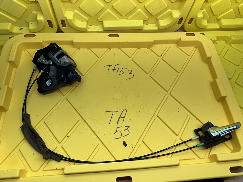 2004 Toyota Camry Solara Left Front Door Latch Power Lock Actuator OEM