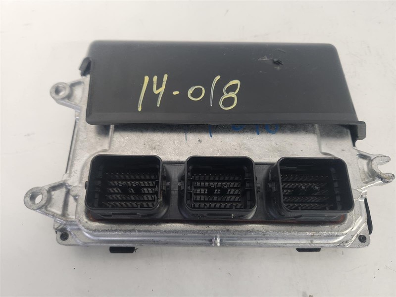 2012-2014 Honda Cr-V Engine Control Module Awd 37820-R5a-A86 37820R5aa86