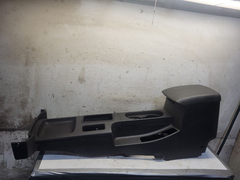 Console Front Floor Crew Cab Fits 15-19 FRONTIER 1647012