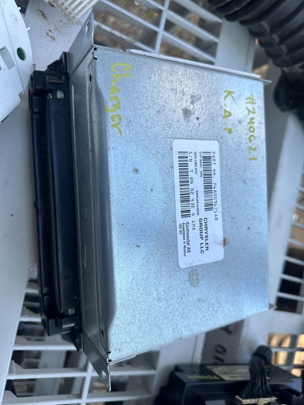 13 14 DODGE CHARGER OEM RADIO STEREO RECEIVER 68209671AB