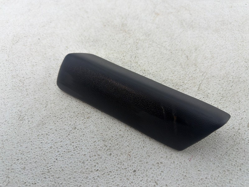2020-2022 FORD ESCAPE REAR RIGHT SIDE DOOR PANEL ARMREST COVER TRIM OEM
