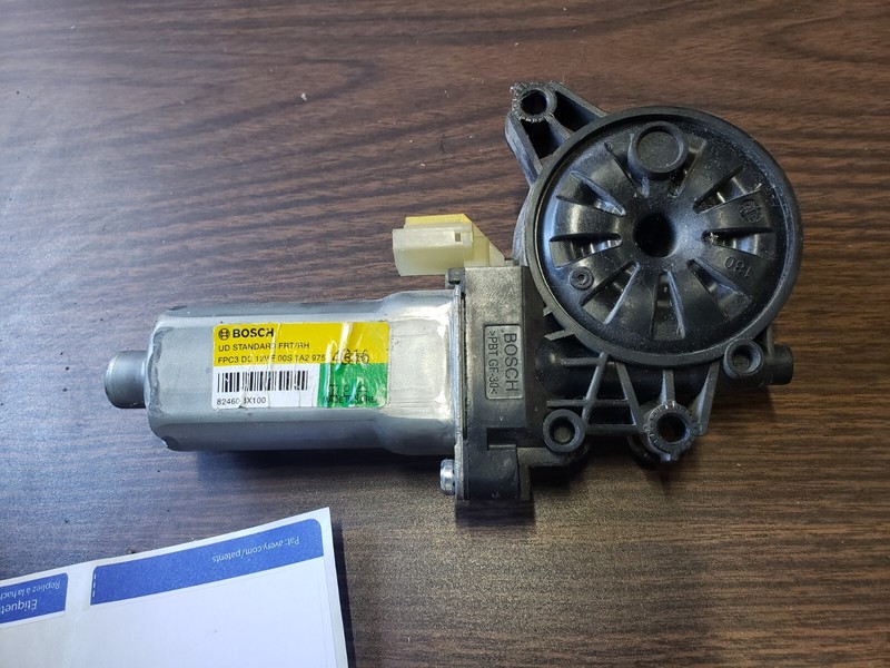 GENUINE 11-15 Hyundai Elantra Sedan Front Right Door Power Window Motor FR RH