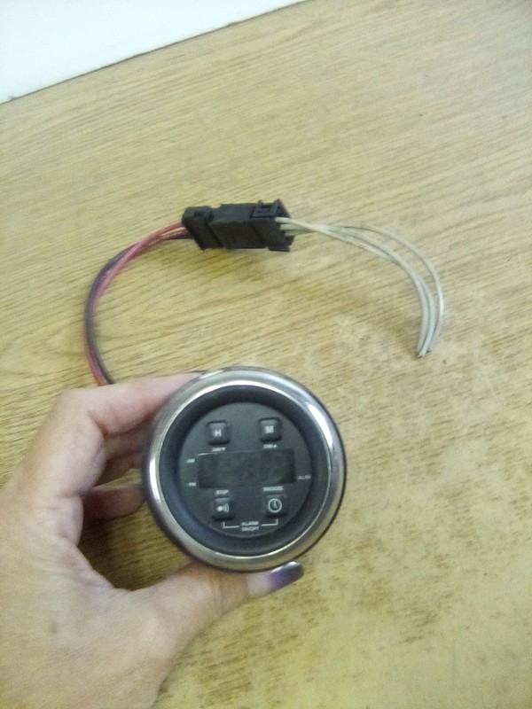Freightliner A06-77686-002 Digital Alarm Clock W/Harness
