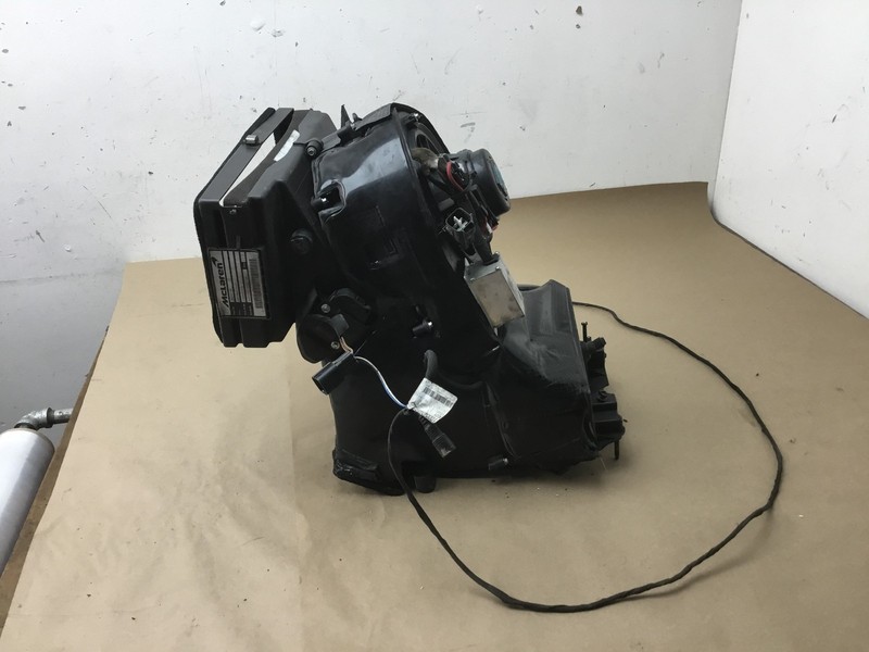 McLaren 650S 2016 HVAC Heater Blower Motor Evaporator Housing Box 15 - 17 :Y3
