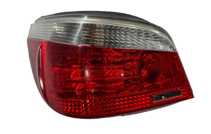 2004-2007 BMW 530I Xi LH Driver Rear Tail Light Assembly Red & Clear Lens OEM
