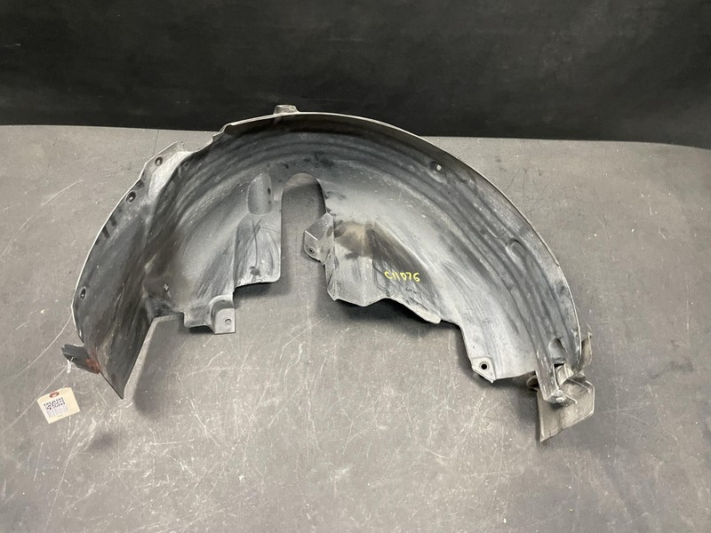 Rear Right Fender Liner Splash Shield 2019 Chevrolet Sonic 95072272 2012 -2020 X