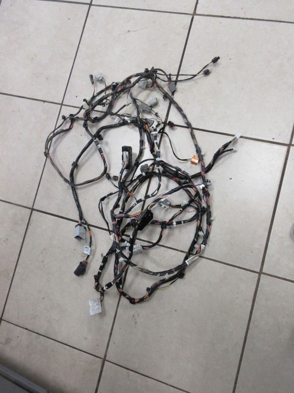 2019-2022 Jeep Grand Cherokee OEM Lift-Gate Wiring Harness 68401346