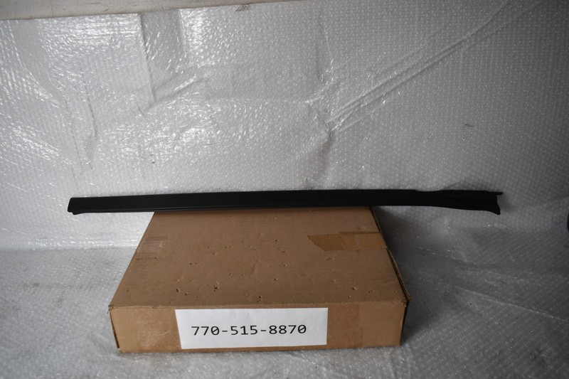 BMW X5 M50I LEFT SIDE MOLDING LEFT SIDE 2019-2020 OEM 51-31-7-434-871