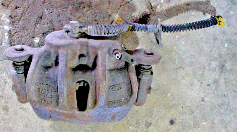 10-12 Land Rover Range RoverLR4 Front Right Passenger Side Brake Caliper OEM