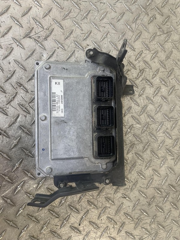 2010 10 HONDA INSIGHT EX ECM P/N; 37820- RBJ-A65 BOX-5160 OEM