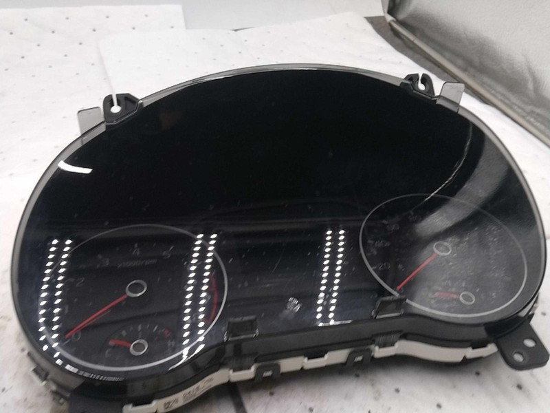 2019 KIA Sportage Speedometer Gauge OEM Black 66K Miles NJ25-26850-680753