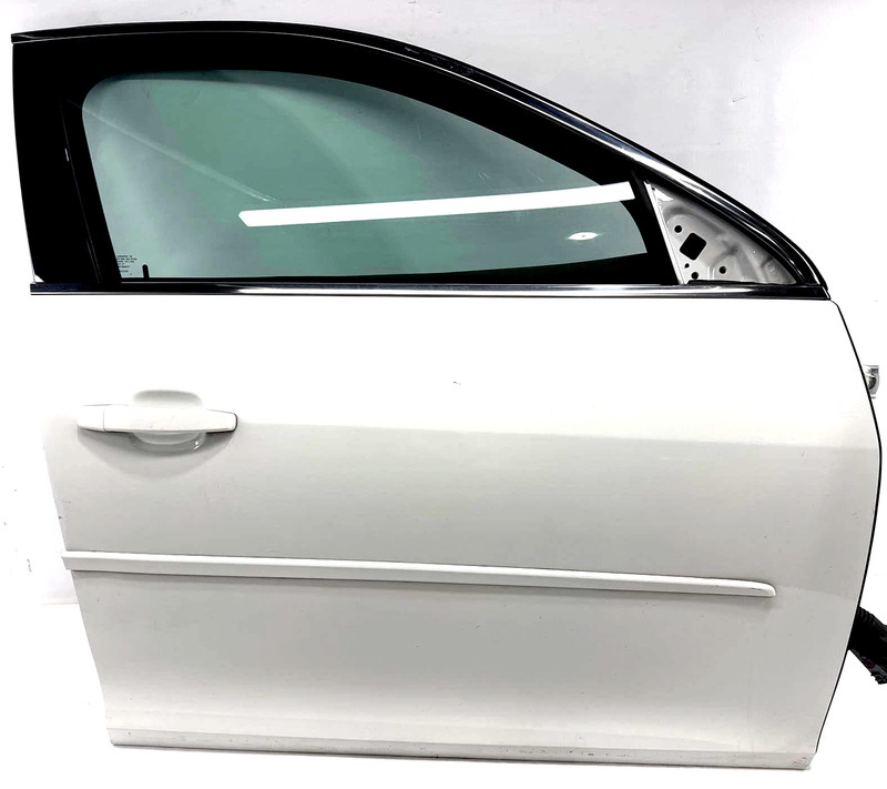 2013-2016 Chevy Malibu Front Right Passenger Door RH Assembly OEM Scratches