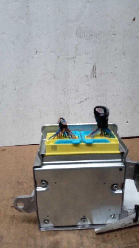 Used Air Bag Module fits: 2018 Acura Rdx Air Bag center dash Grade A