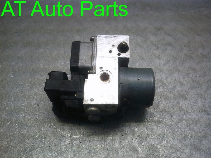 2005-2006 DODGE DURANGO 2WD ABS PUMP MODULATOR WITH TRACTION OEM 52010406AC