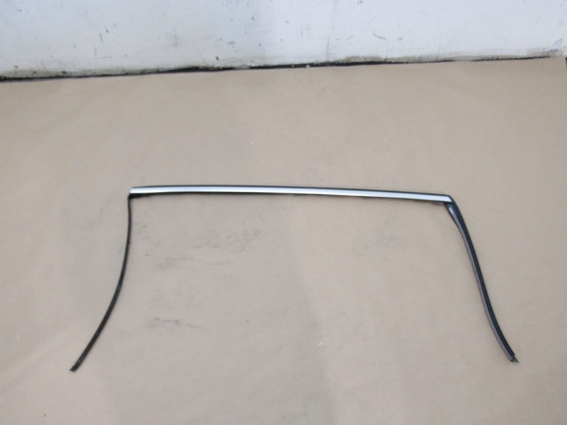 Mercedes R350 W251 2011 Rear Left Driver Door Window Upper Molding Seal 06-13 ;