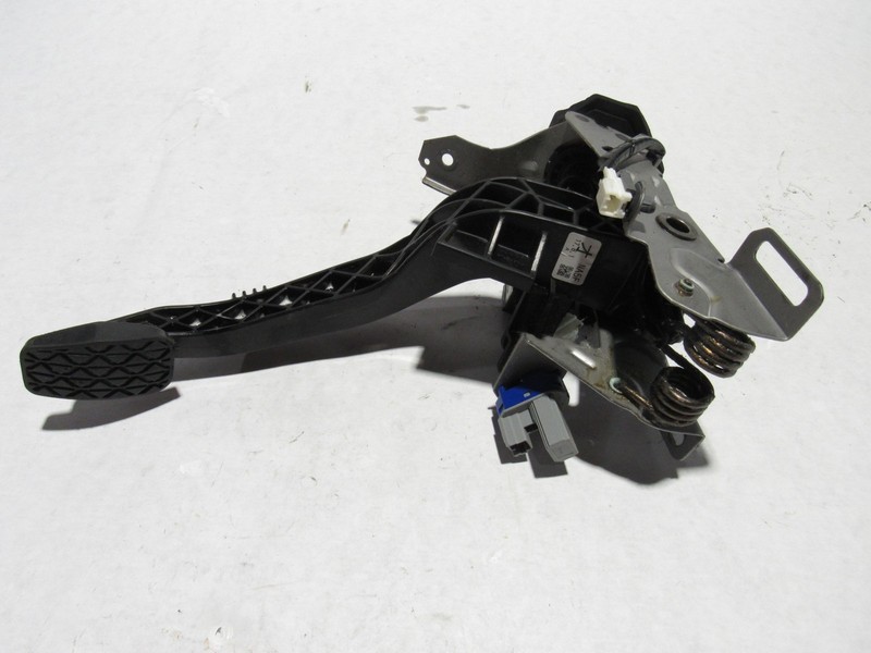 Fiat 124 Spider 2018 Stop Brake Pedal W/ Bracket 15-20 *