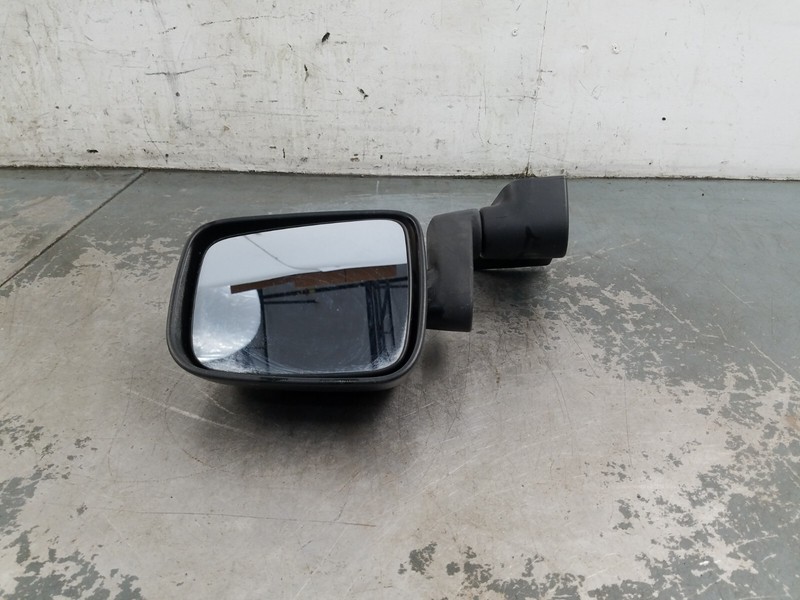 2005 Jeep Wrangler TJ Rubicon 4x4 Left Driver Side Mirror #8311 VV3