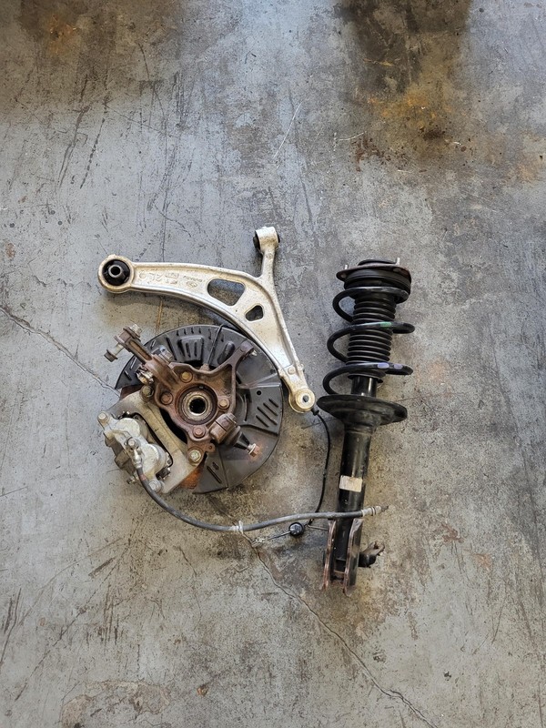 Used Oem Subaru Left Driver Front Suspension Knee for 2020-2025 Outback 2.5L AWD