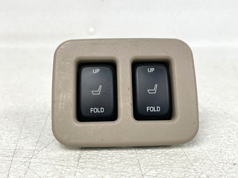 ⭐2015-2017 LINCOLN NAVIGATOR REAR LH & RH POWER SEAT FOLDING BUTTON OEM LOT2599