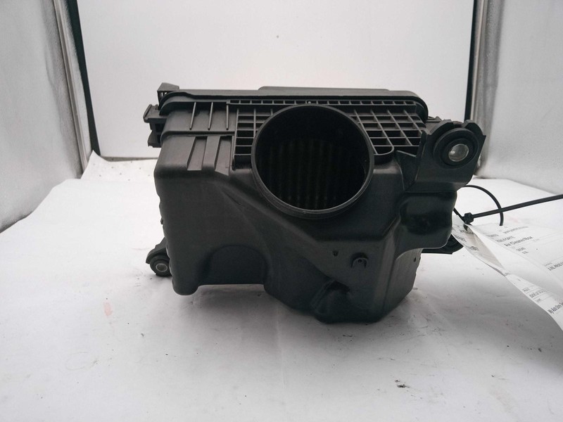 2020 KIA FORTE 2.0L Air Cleaner Assembly OEM 28110M6050 Used 120K Miles