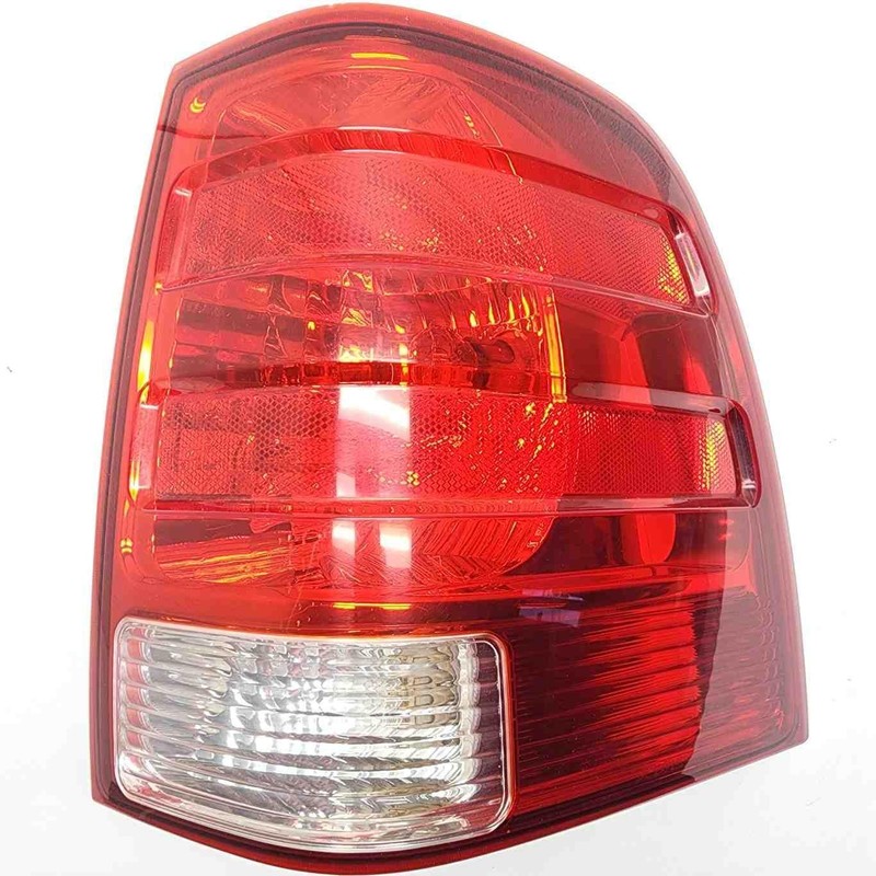 2005 Expedition RH Passenger Side Tail Light Assembly 2LIX13B504A