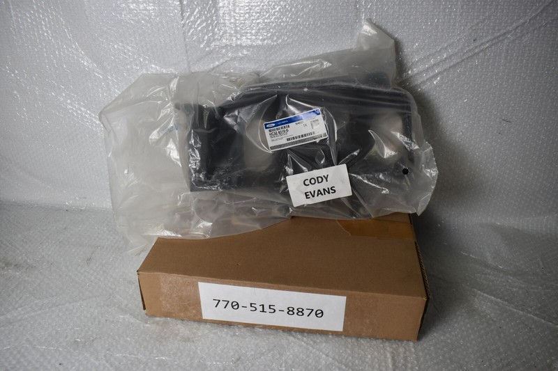 FORD F250 F350 SUPERDUTY KING RANCH RIGHT AIR DUCT OEM HC3Z-8310-G