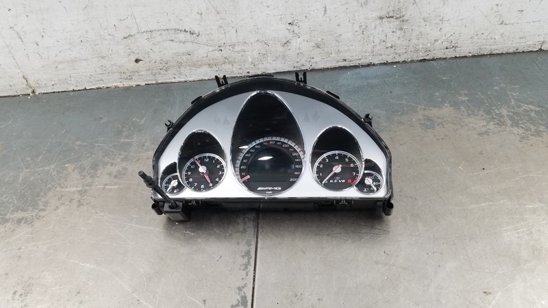 2011 Mercedes Benz AMG E 63 Gauge Cluster #4899 P6