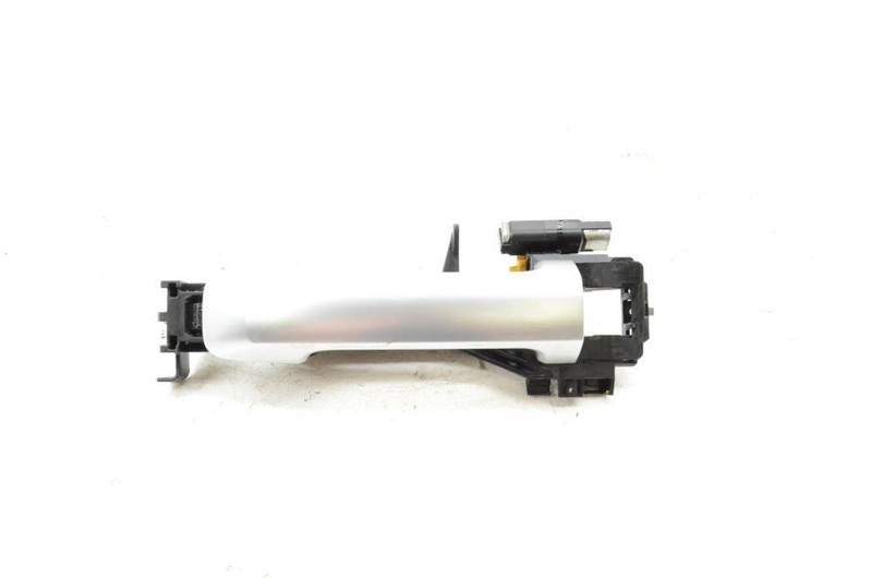 2007-2014 TOYOTA FJ CRUISER 4.0L DRIVER LEFT FRONT SILVER OUTER DOOR HANDLE