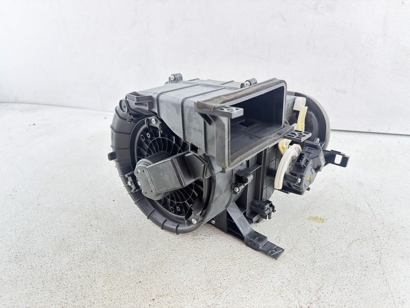 2015 - 2020 Acura TLX 2.4L 40k AC HVAC Heater Blower Fun Housing W/Actuator OEM