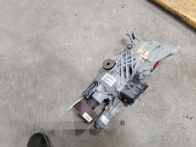 Differential Carrier Rear Fits 16-18 VOLVO S60 27,000 Miles 702176