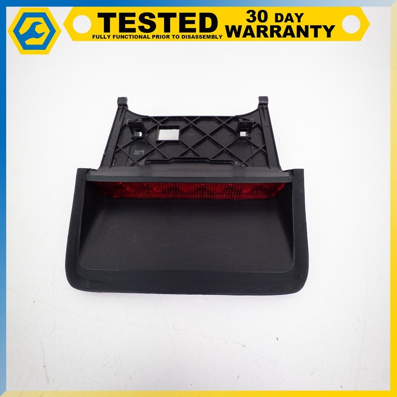 15-23 DODGE CHALLENGER REAR THIRD STOP BRAKE LIGHT LAMP OEM
