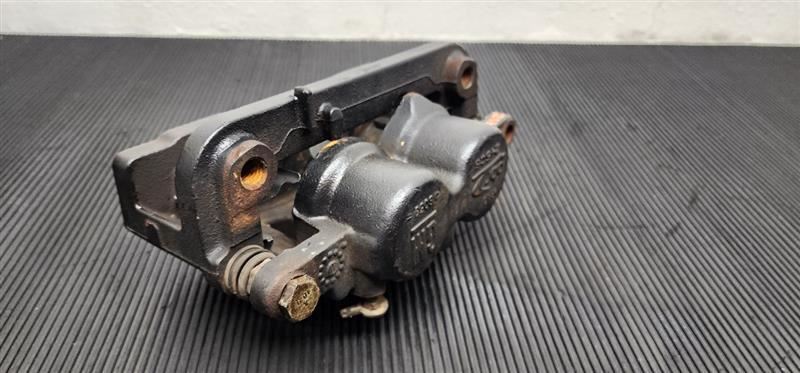 07-20 GMC Yukon Front Left Driver Brake Caliper OEM 23276878