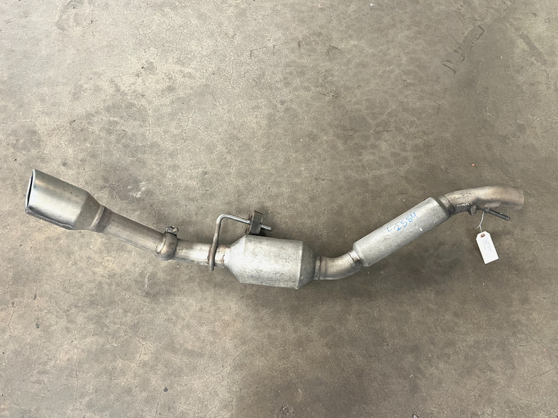 ⭐2011-2018 RAM 1500 LEFT DRIVER SIDE EXHAUST MUFFLER RESONATOR PIPE OEM LOT2584